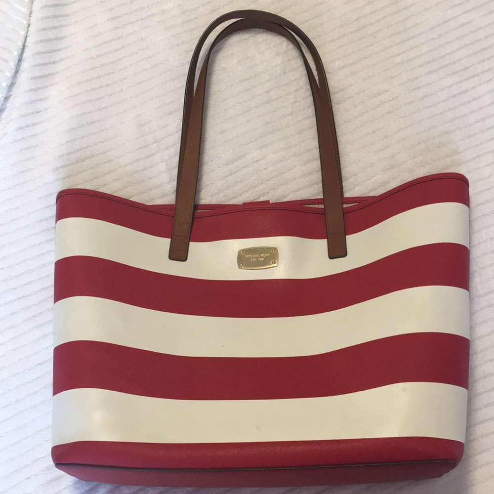 Michael Kors perfect summer purse